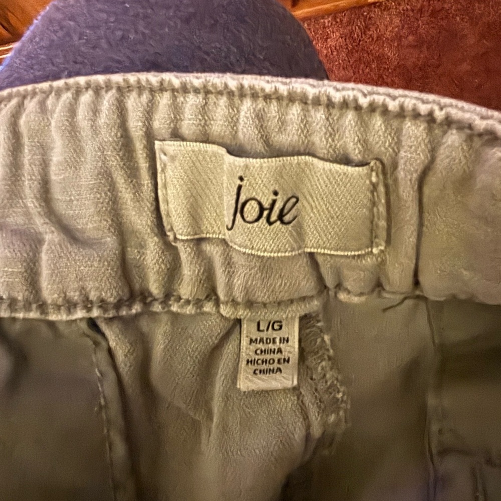 “Joie Beige Lightweight‎ Tailored Shorts | Size - Picture 2 of 2